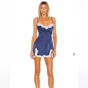 Lovers + Friends Cassandra Slip in Navy Size Small